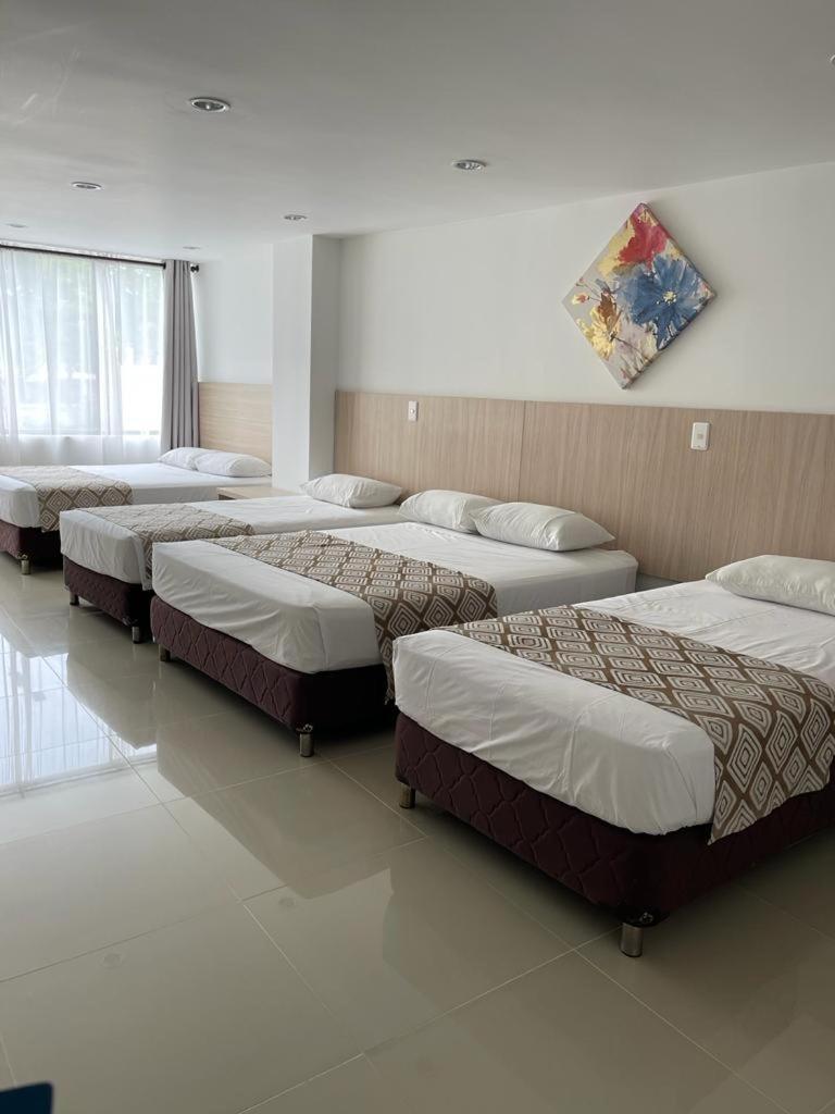 Hotel Juan Maria Tuluá Kültér fotó
