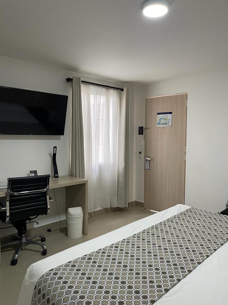 Hotel Juan Maria Tuluá Kültér fotó