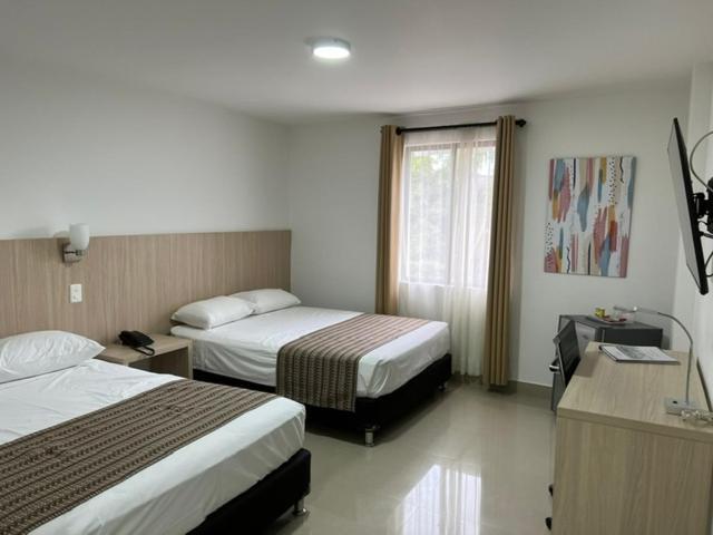 Hotel Juan Maria Tuluá Kültér fotó