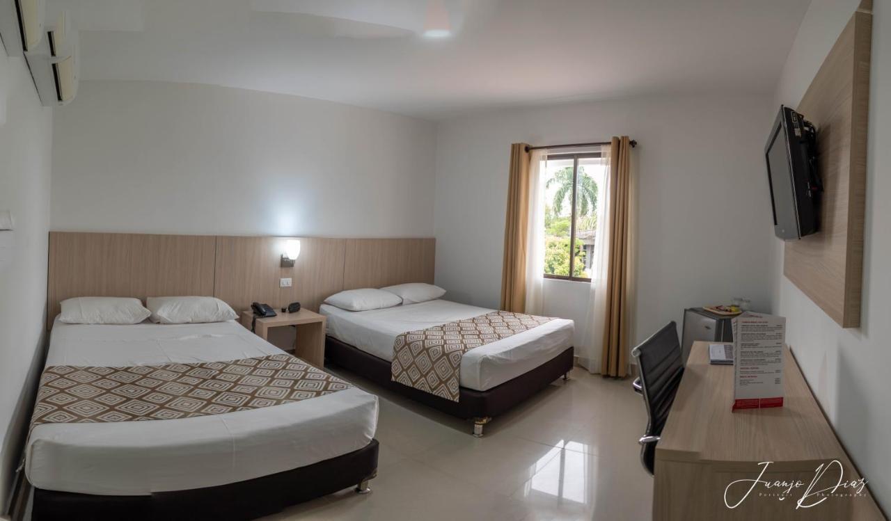 Hotel Juan Maria Tuluá Kültér fotó